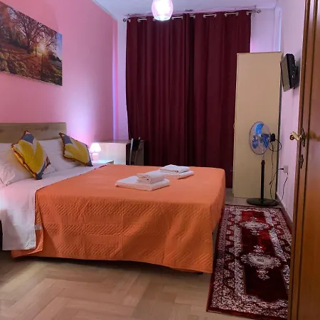 Venice Night فندق مبيت وإفطار ميستر